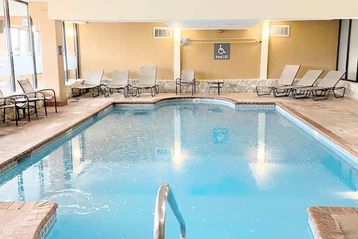Pool 20 of 43